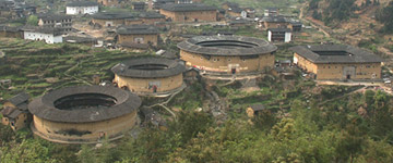 ���k���̓y�O�S